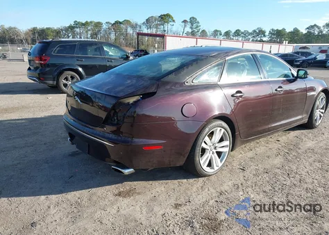 2011 Jaguar Xj z USA, uszkodzony, nr VIN SAJWA1CB4BLV07142